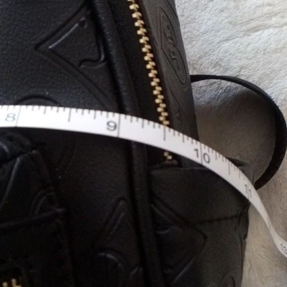 JUICY COUTURE BLACK MEDIUM SIZE BACKPACK NEW W/ TAGS! - Picture 15 of 16